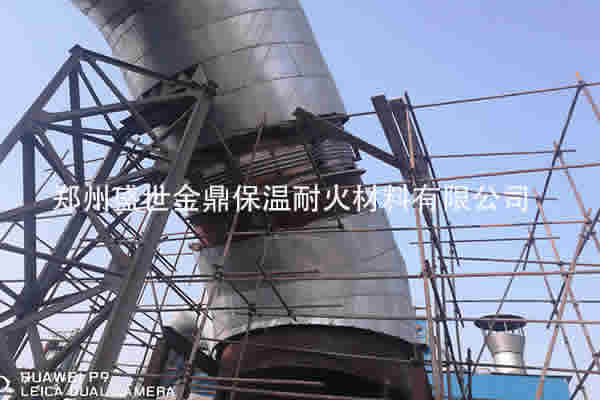 盛世金鼎耐磨耐火可塑料施工現(xiàn)場(chǎng)